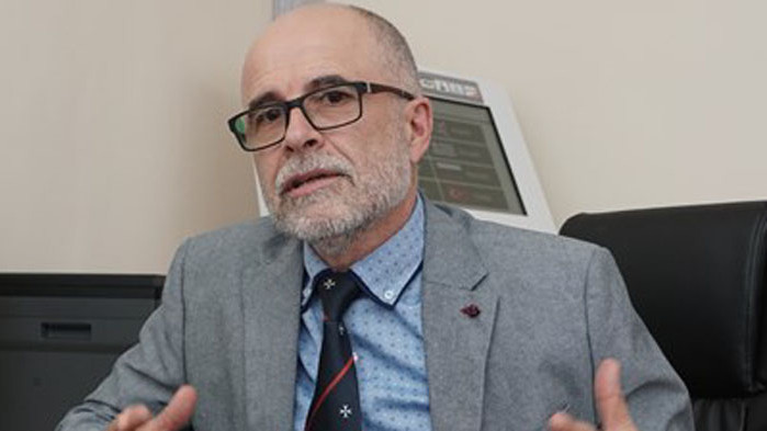 Проф. Олег Асенов, който е член на управителния съвет на